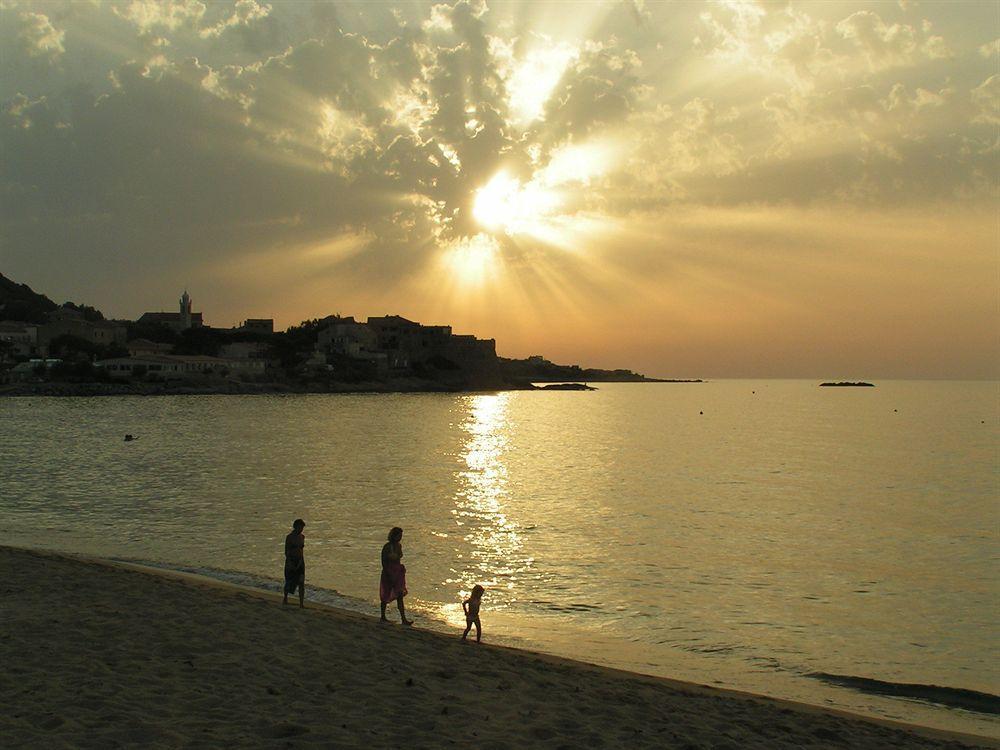 L'Escale Plage Алгайола Екстериор снимка